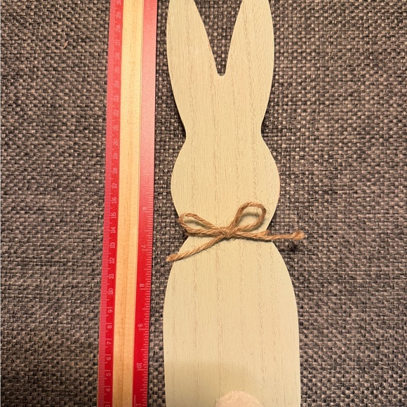 Primitive Spring decor. - Picture 3 of 10